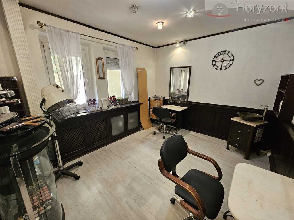 Gotowy salon fryzjersko-kosmetyczny 125m2 (8)
