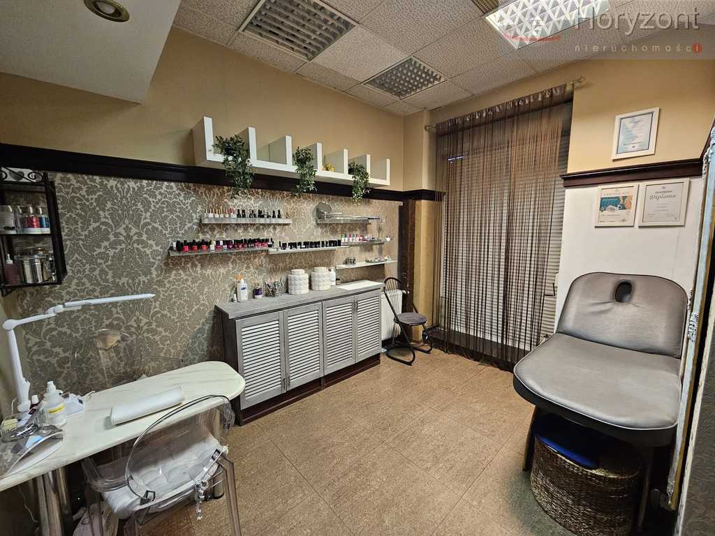 Gotowy salon fryzjersko-kosmetyczny 125m2 (5)