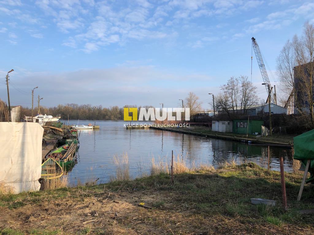 Działka nad Odrą z basenem portowym (5)