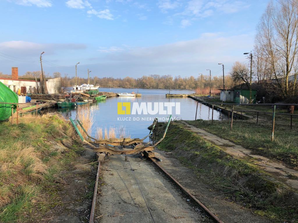 Działka nad Odrą z basenem portowym (6)