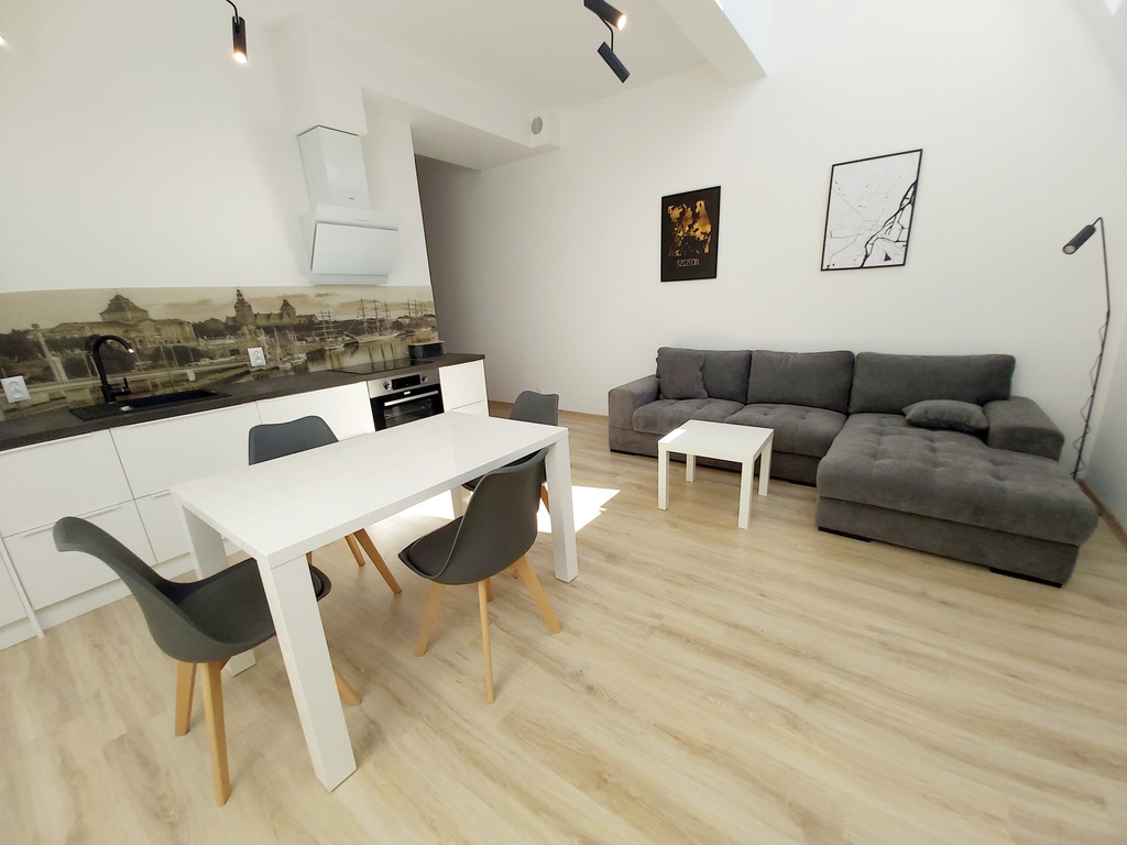 Piękny apartament II-poziomowy przy aleji Fontann (3)
