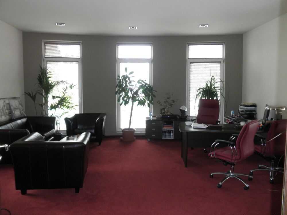 Pomieszczenia biurowe - 325 m2 (5)