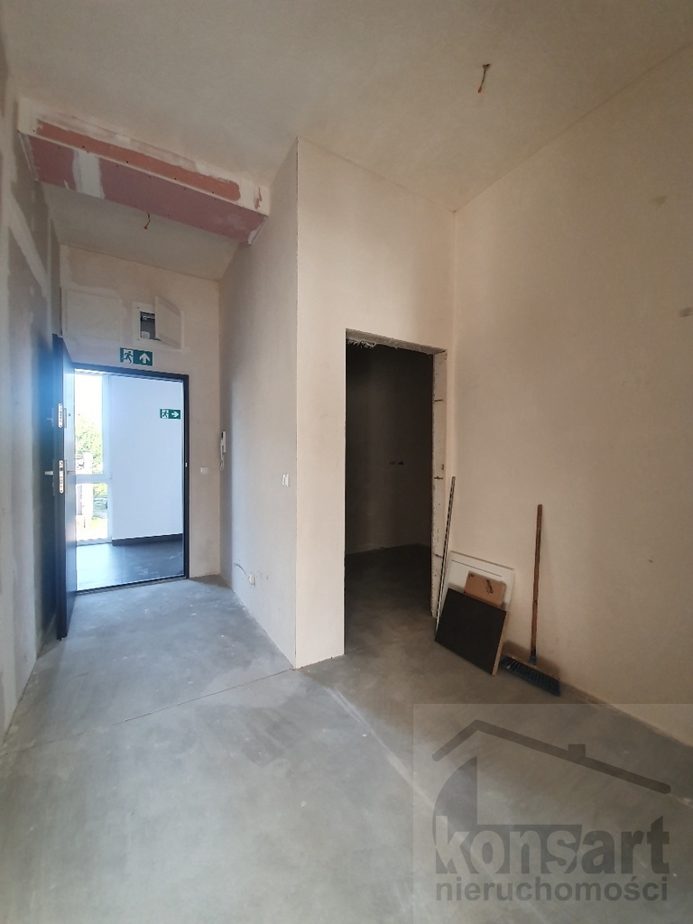 Lokal biurowy w nowym budynku w Dąbiu (6)