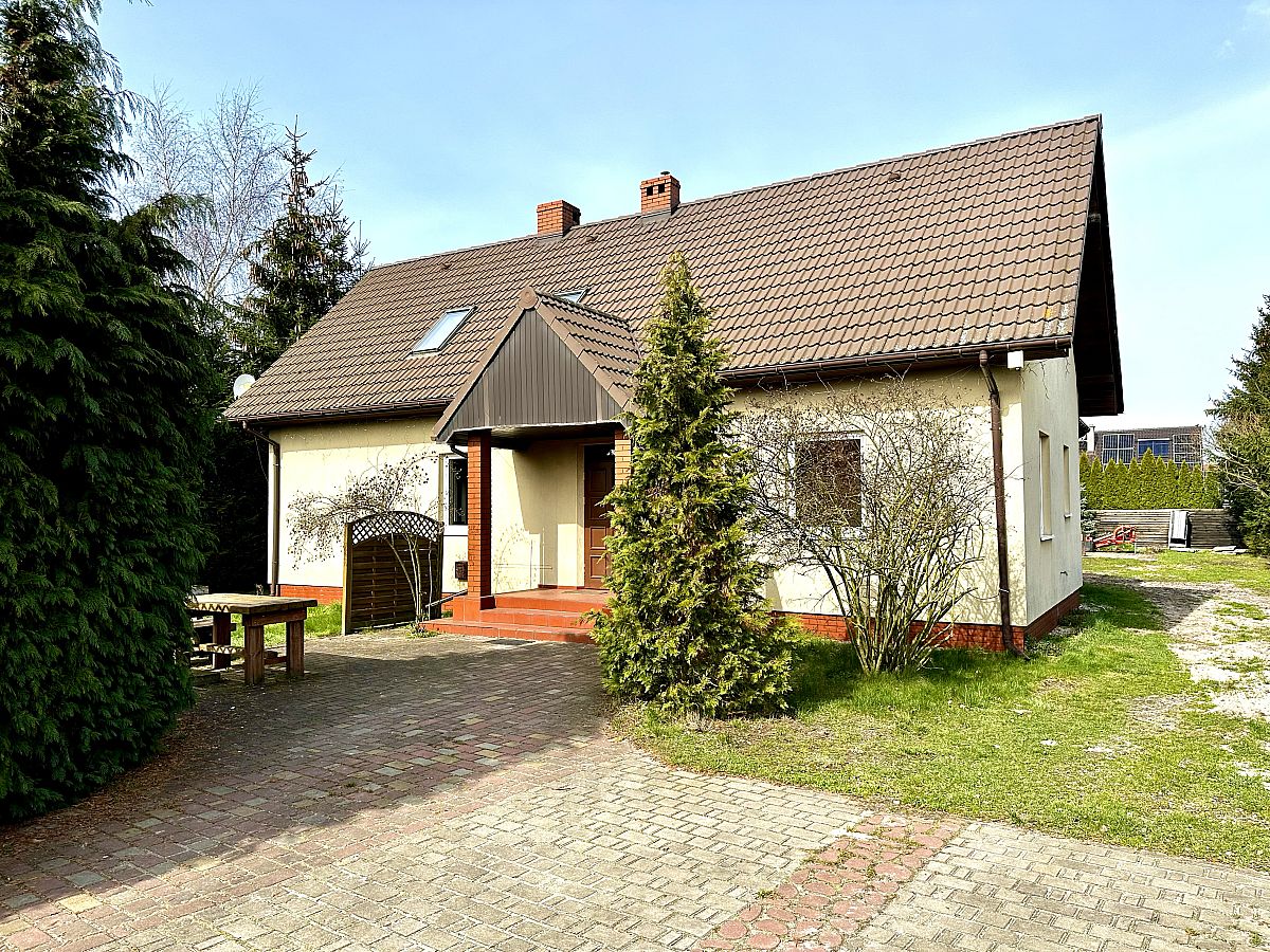 Dom, 216 m2, Czarna Łąka  (1)