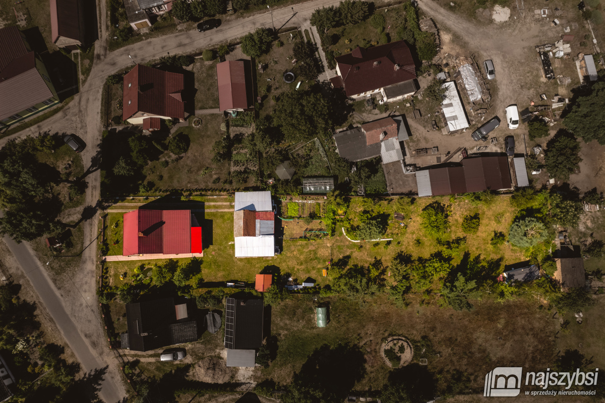 Dom w malowniczej okolicy (2)