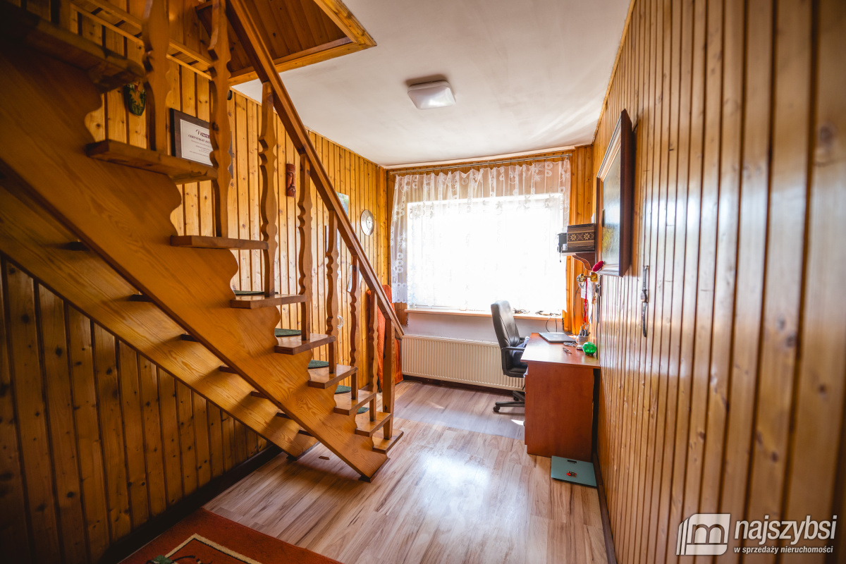 Dom w malowniczej okolicy (8)