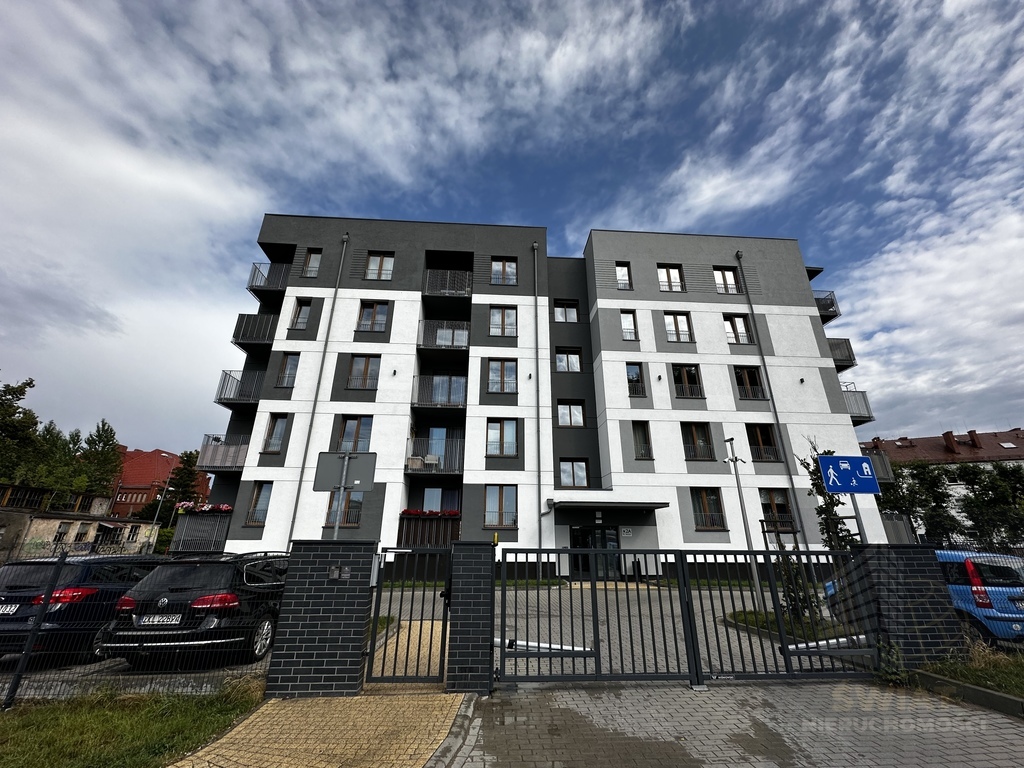 Sprzedam mieszkanie 2 pokoje w centrum Kołobrzegu (3)