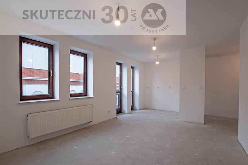 Mieszkanie, 3 pok., 59 m2, Białogard  (1)