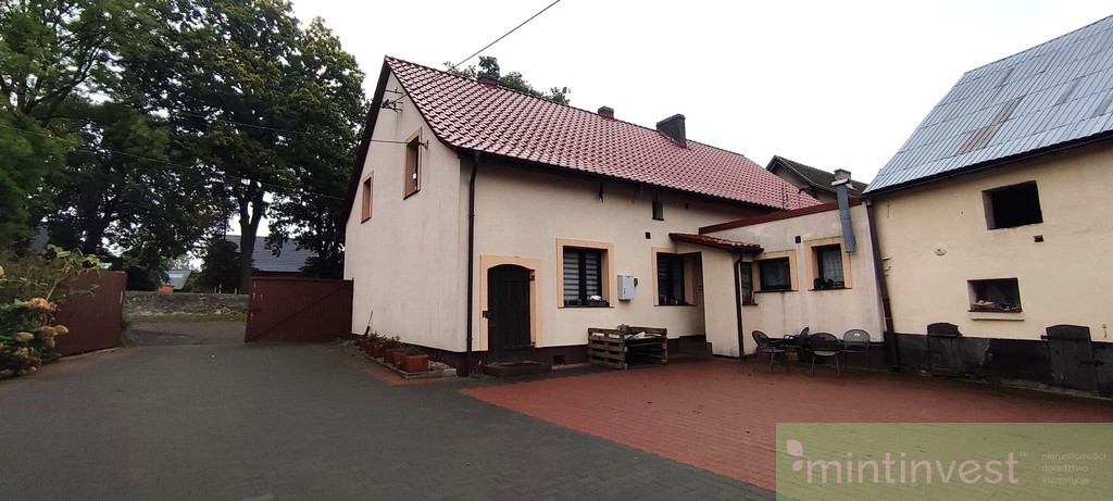 Atrakcyjny dom w Rożnowie Nowogardzkim (26)