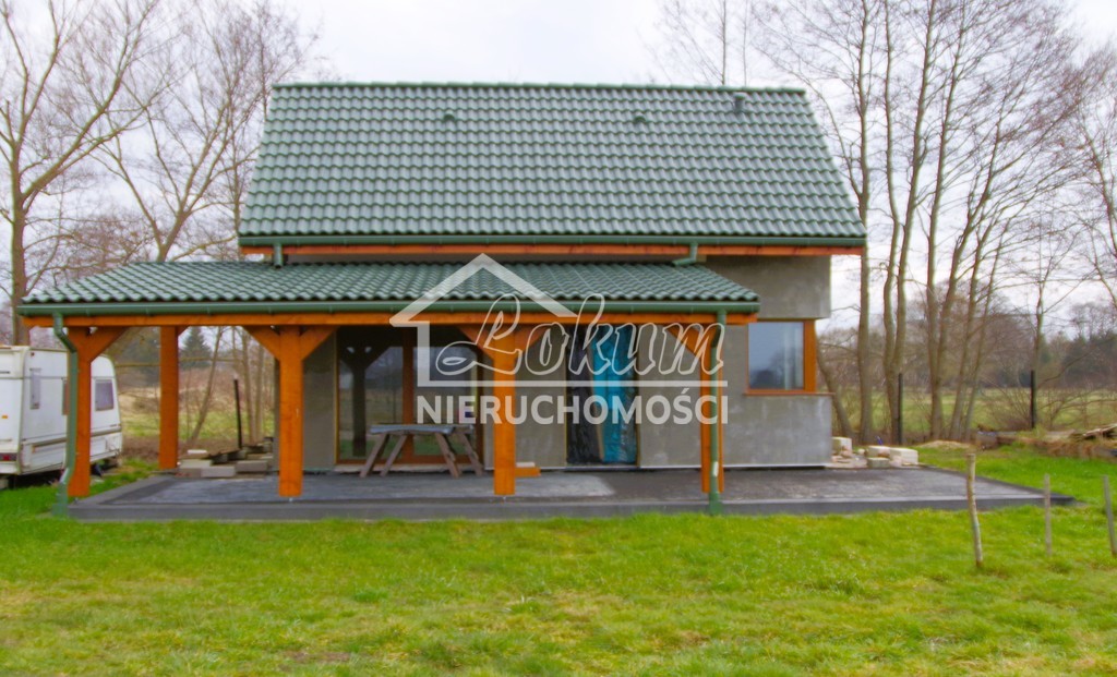 Domek całoroczny nad morzem - mała posiadłość . (14)