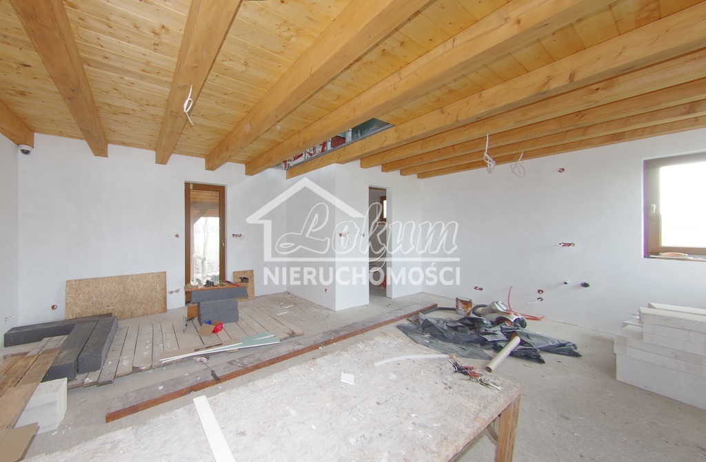 Domek całoroczny nad morzem - mała posiadłość . (5)