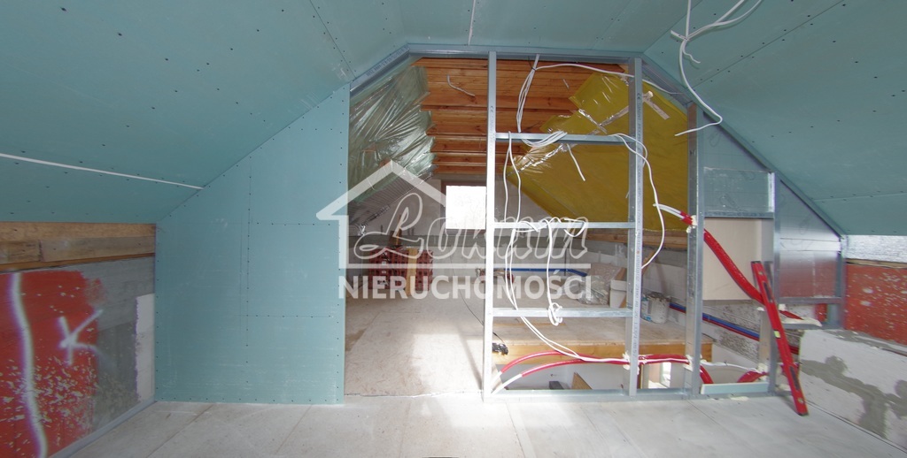 Domek całoroczny nad morzem - mała posiadłość . (8)