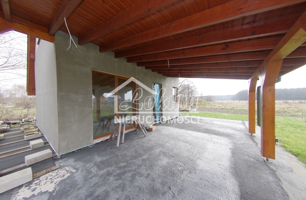 Domek całoroczny nad morzem - mała posiadłość . (11)