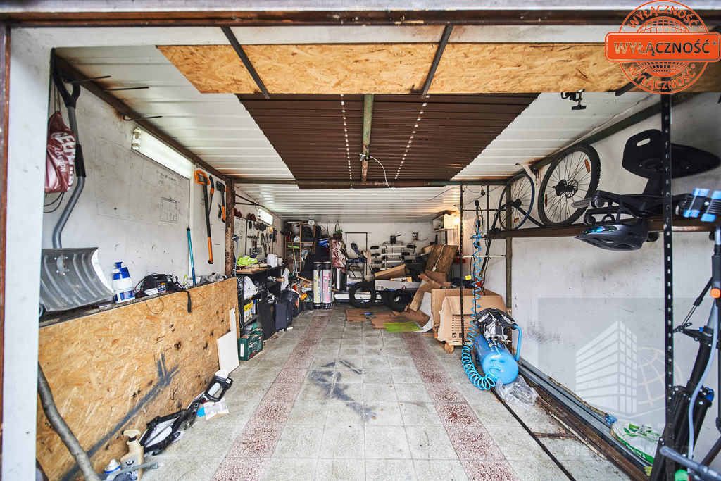 Na sprzedaż mieszkanie dwupoziomowe z garażem . (21)