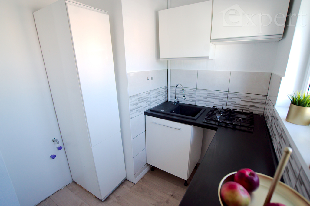 3 pokoje, w samym centrum ul. Wyszyńskiego (12)