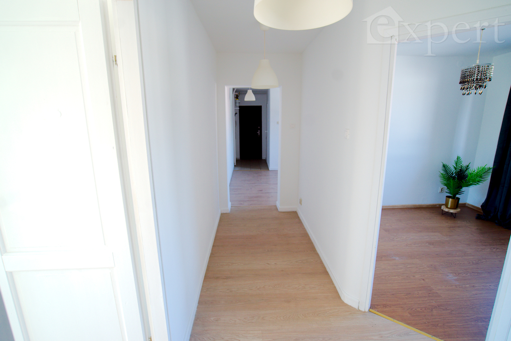 3 pokoje, w samym centrum ul. Wyszyńskiego (15)