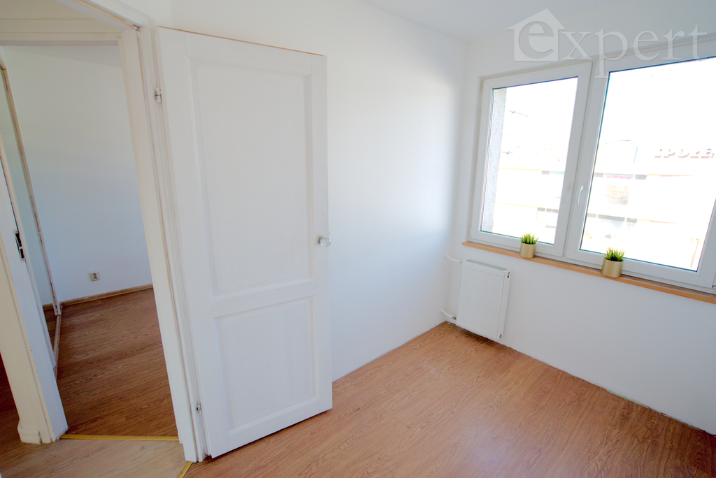 3 pokoje, w samym centrum ul. Wyszyńskiego (21)