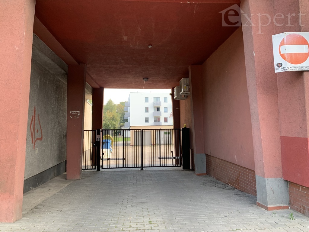 3 pokoje, w samym centrum ul. Wyszyńskiego (26)