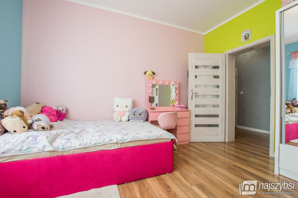 Załom - Nowoczesny dom wolnostojący 217,66m² (14)