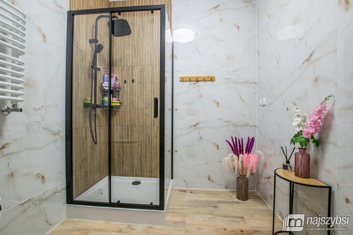 Załom - Nowoczesny dom wolnostojący 217,66m² (20)