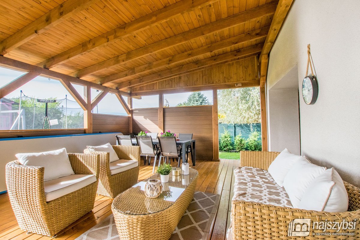 Załom - Nowoczesny dom wolnostojący 217,66m² (24)