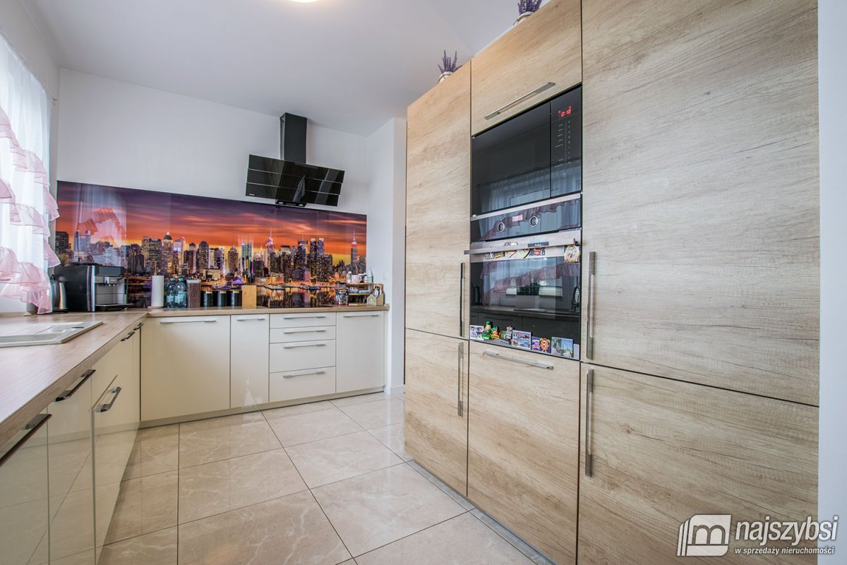 Załom - Nowoczesny dom wolnostojący 217,66m² (7)