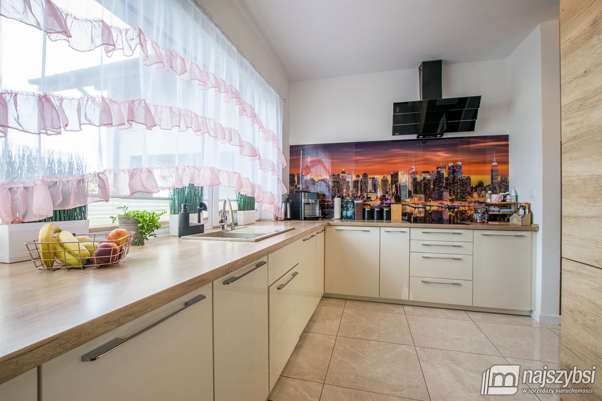 Załom - Nowoczesny dom wolnostojący 217,66m² (8)