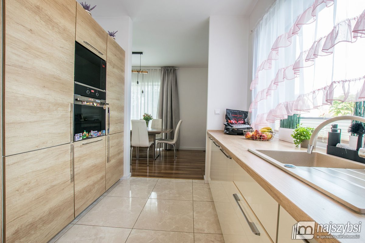 Załom - Nowoczesny dom wolnostojący 217,66m² (9)