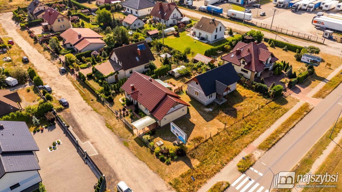 Załom - dom parterowy z bud. usługowym w budowie (12)