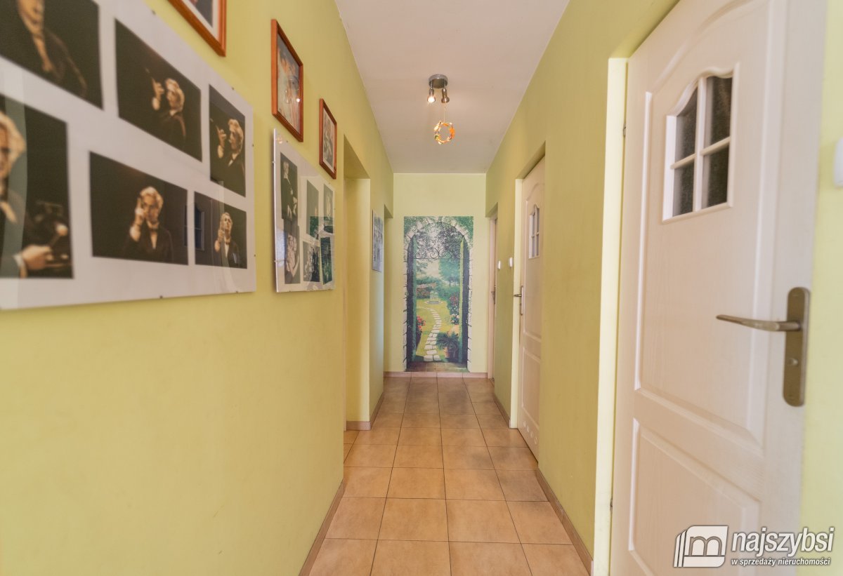 Załom - dom parterowy z bud. usługowym w budowie (26)