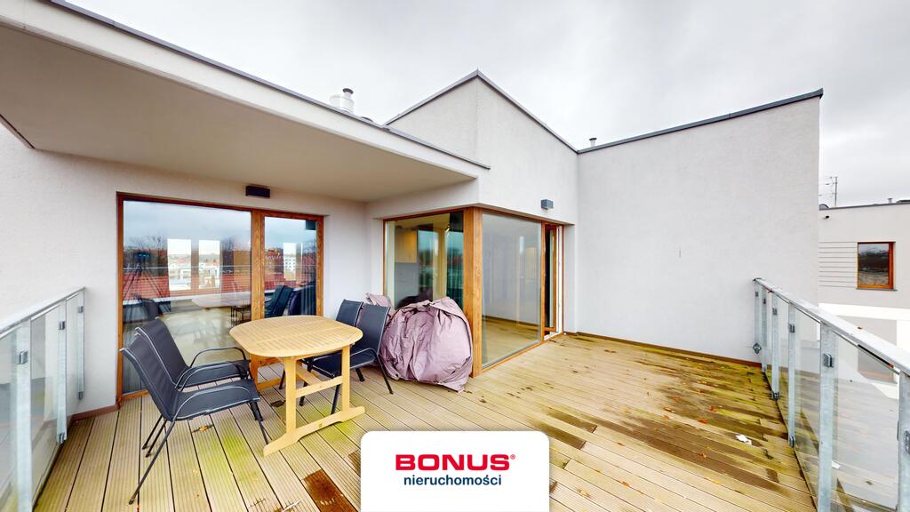 Przestronny  apartament 157,23m2 z dużym tarasem. (12)