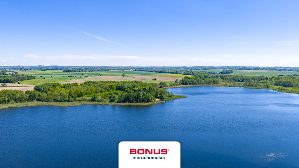 Działki nad jeziorem z pozwoleniem na budowę. (8)