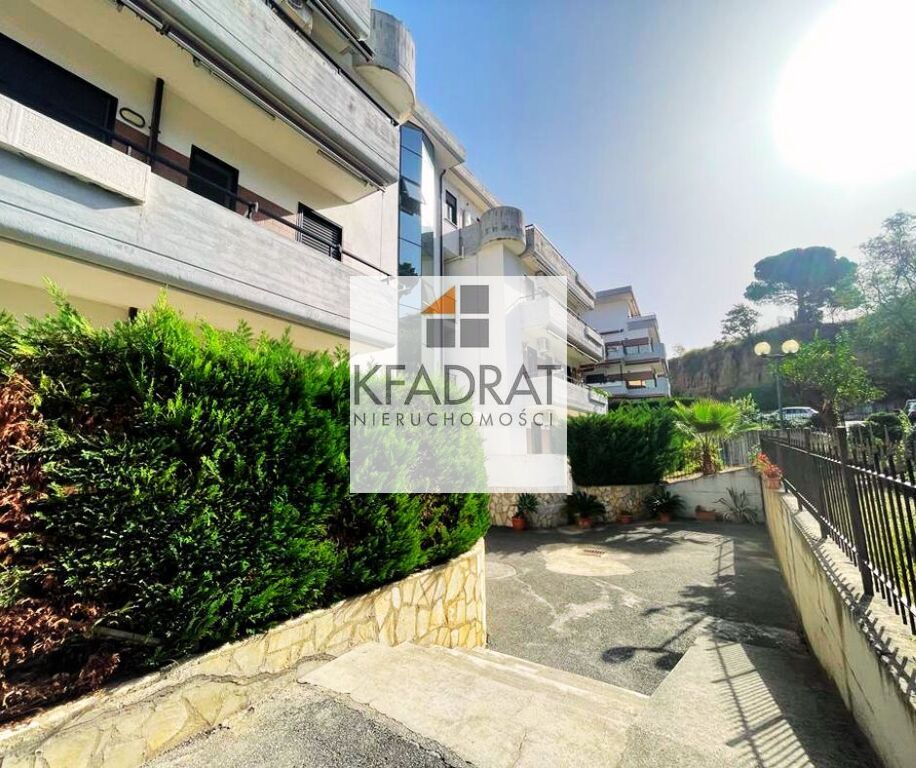 Belvedere Marittimo  5 pokoi 250 od morza . (7)