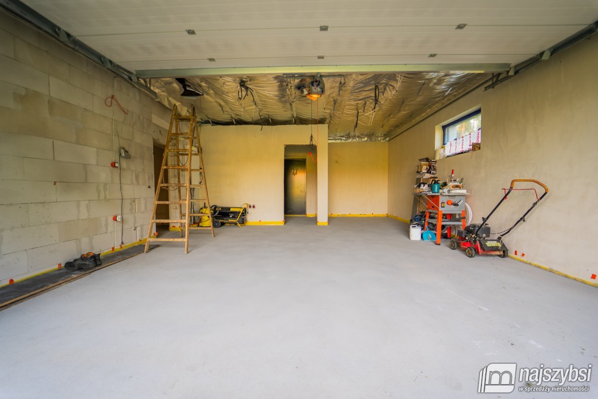 Kobylanka - wyjątkowy dom przy lesie / os. Zalesie (33)