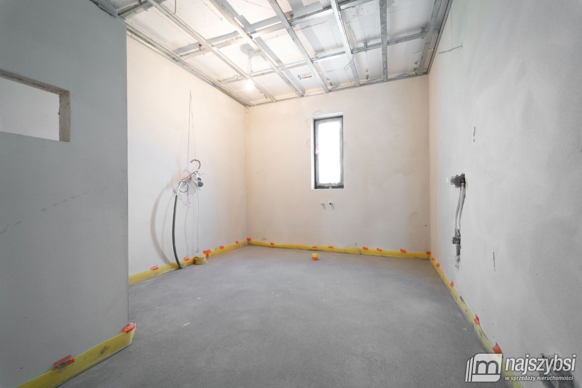 Kobylanka - wyjątkowy dom przy lesie / os. Zalesie (39)