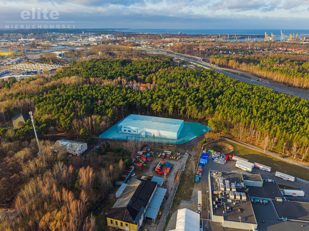 Hala 3035 m2 z zapleczem socjalnym w Świnoujściu (10)