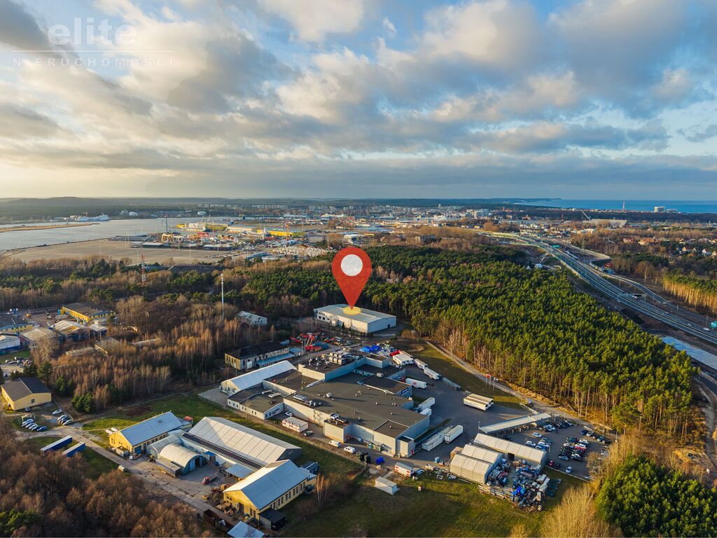 Hala 3035 m2 z zapleczem socjalnym w Świnoujściu (3)