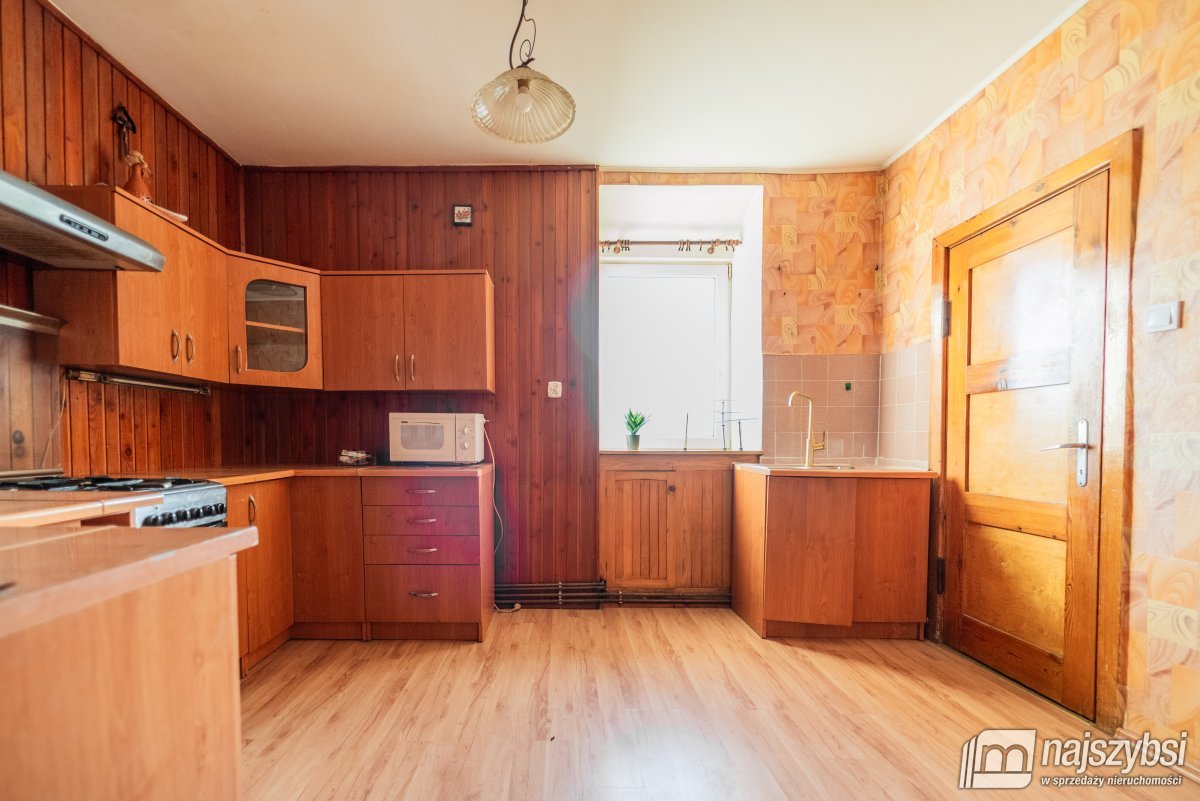 Nowogard-mieszkanie z garażem i ogródkiem (17)