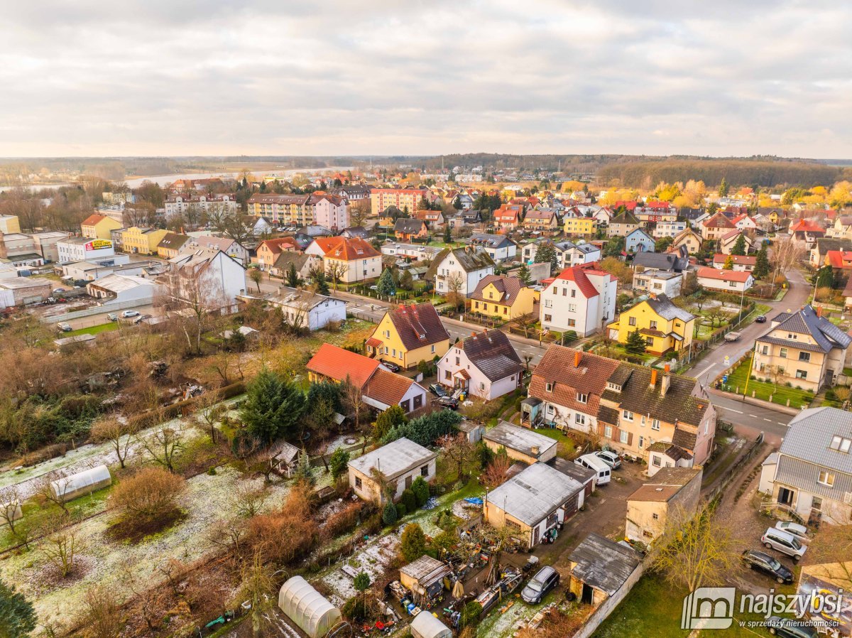 Nowogard-mieszkanie z garażem i ogródkiem (22)