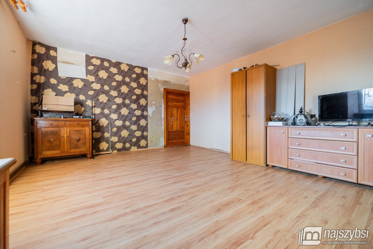 Nowogard-mieszkanie z garażem i ogródkiem (9)