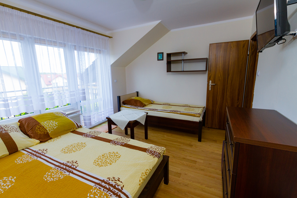 PRZEPIĘKNY PENSJONAT 27 POKOI / USTRONIE MORSKIE (4)