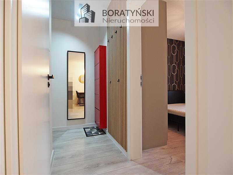 Atrakcyjne  2 pokojowe, balkon, winda. (8)