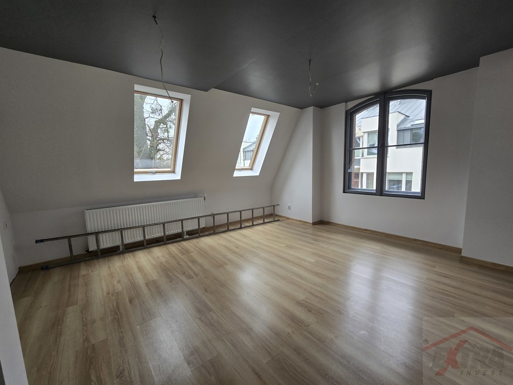 Obiekt 900m2  al. Wojska Polskiego Szczecin (24)