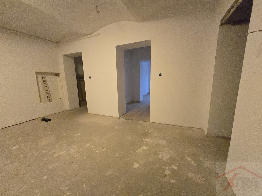 Obiekt 900m2  al. Wojska Polskiego Szczecin (27)