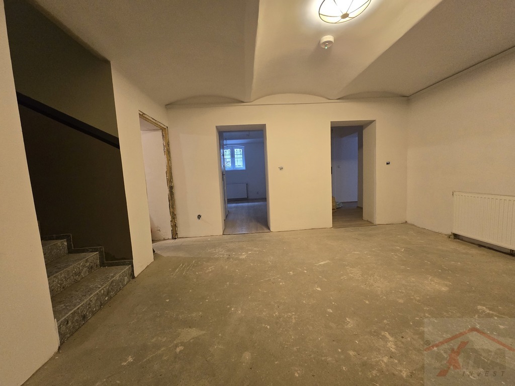 Obiekt 900m2  al. Wojska Polskiego Szczecin (28)