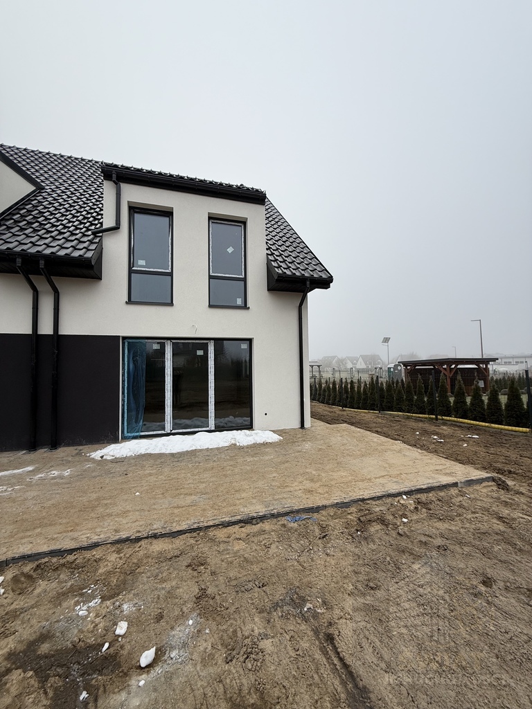 Dom w zabudowie bliźniaczej, 4 pokoje (3)