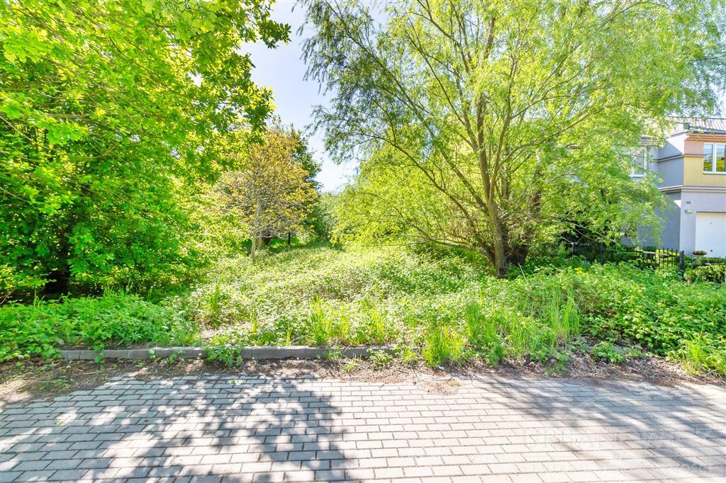 Działka przy ul. Franciszkańskiej. Wszystkie media (3)