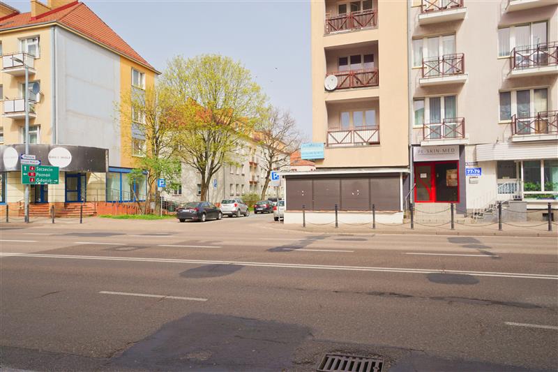 Lokal użytkowy - Koszalin  (2)