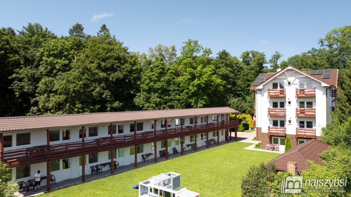 USTRONIE MORSKIE - DOCHODOWY PENSJONAT 400m OD MOR (10)