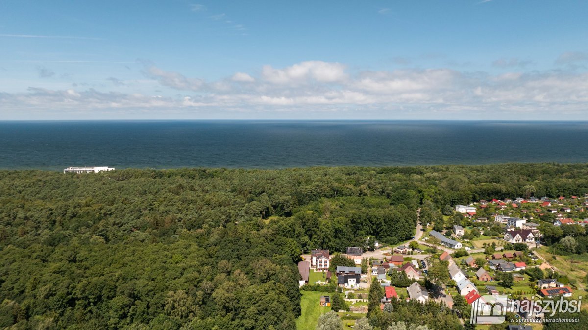 USTRONIE MORSKIE - DOCHODOWY PENSJONAT 400m OD MOR (14)